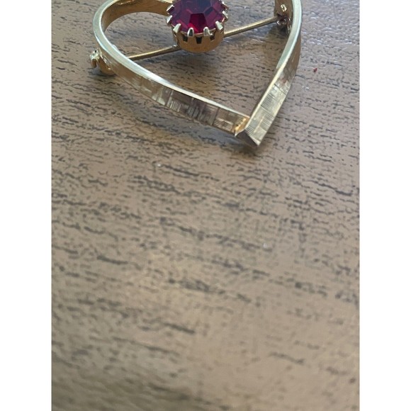 Gold Tone Heart Shaped Brooch/Pin With Red Stone - Picture 2 of 4